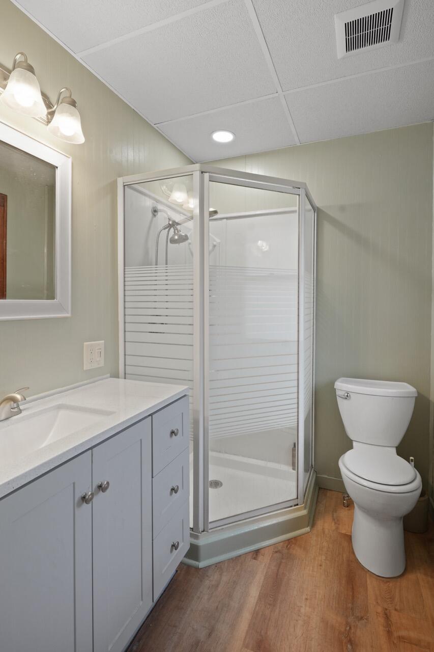 4827 Riverside Road Waterford, WI 53185 - Photo 9 of 28 Full Bath