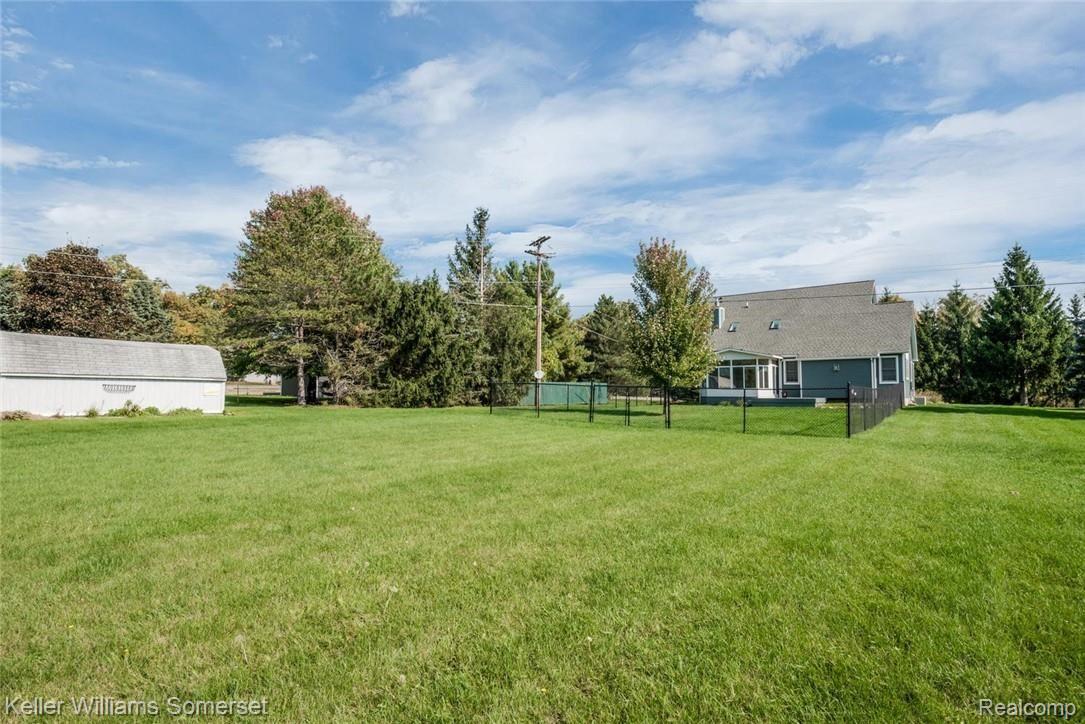 1450 Lake Nepessing Road Lapeer, MI 48446 - Photo 40 of 40 1450 Lake Nepessing Rd Lapeer-large-010-9-1450 Lake Nepessing Rd-1499x1000-72dpi.jpg