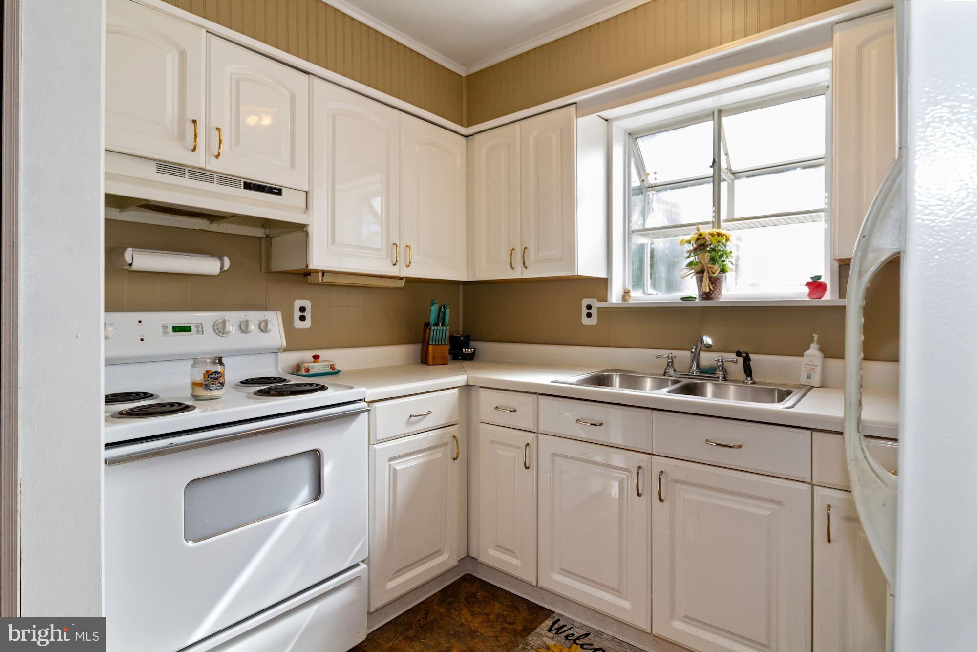 211 Allen Road Browns Mills, NJ 08015 - Photo 11 of 35