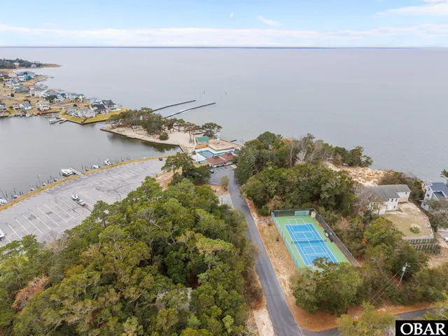 $690,000 | 422 Harbour View Drive, Kill Devil Hills, NC 27948