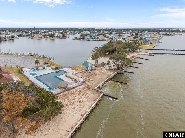$690,000 | 422 Harbour View Drive, Kill Devil Hills, NC 27948