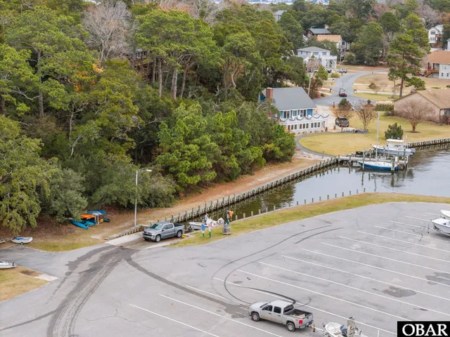 $690,000 | 422 Harbour View Drive, Kill Devil Hills, NC 27948