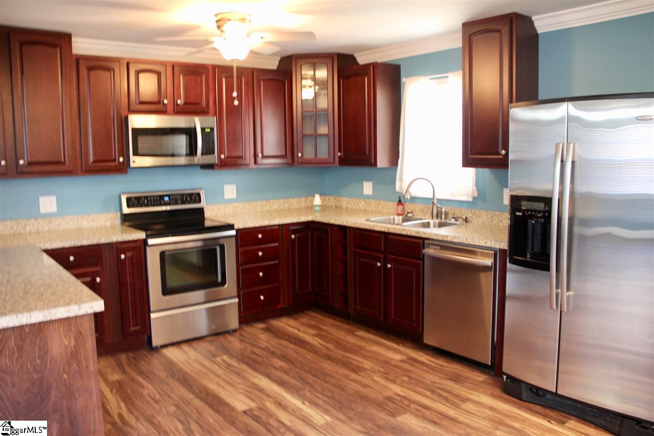 210 Garren Road Easley, SC 29640 - Photo 8 of 32 Gallery Image 8
