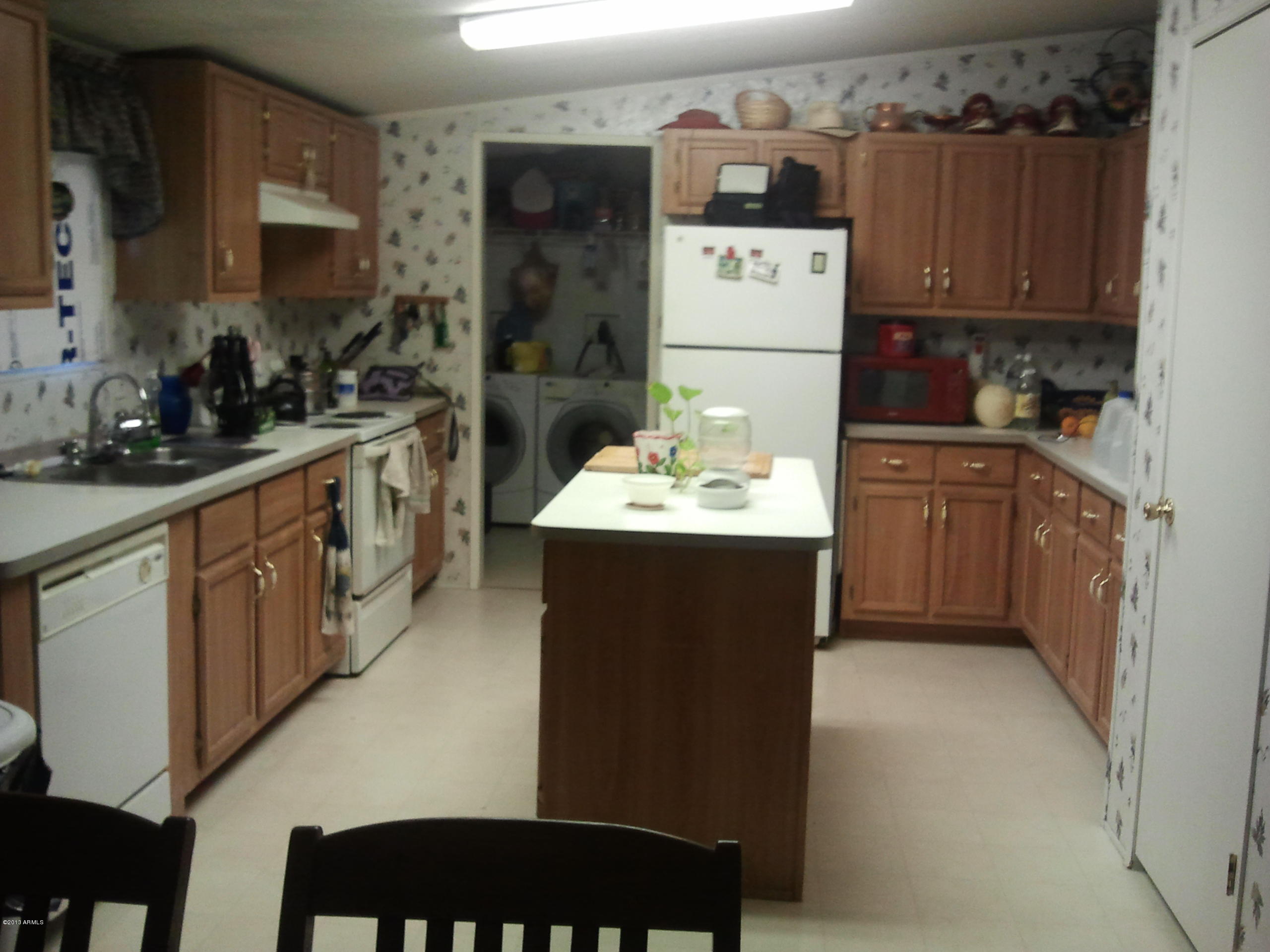 749 North Hilton Road Apache Junction, AZ 85119 - Photo 11 of 25 Kitchen from dining room