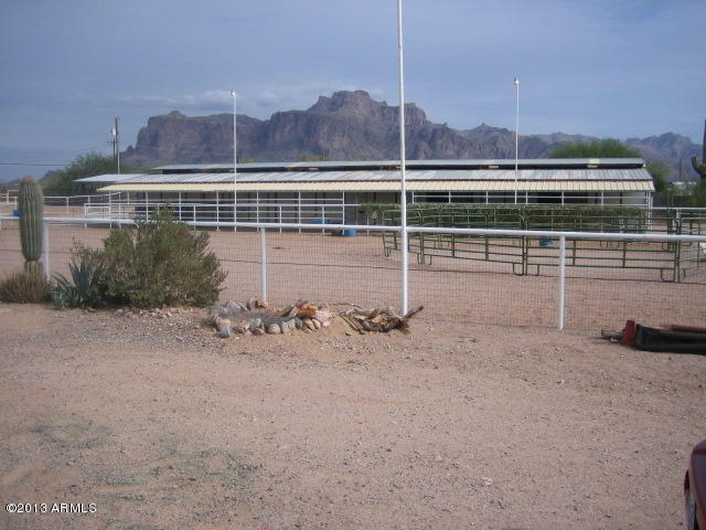749 North Hilton Road Apache Junction, AZ 85119 - Photo 3 of 25 View of Superstitions