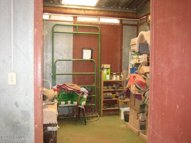 749 North Hilton Road Apache Junction, AZ 85119 - Photo 8 of 25 tack room
