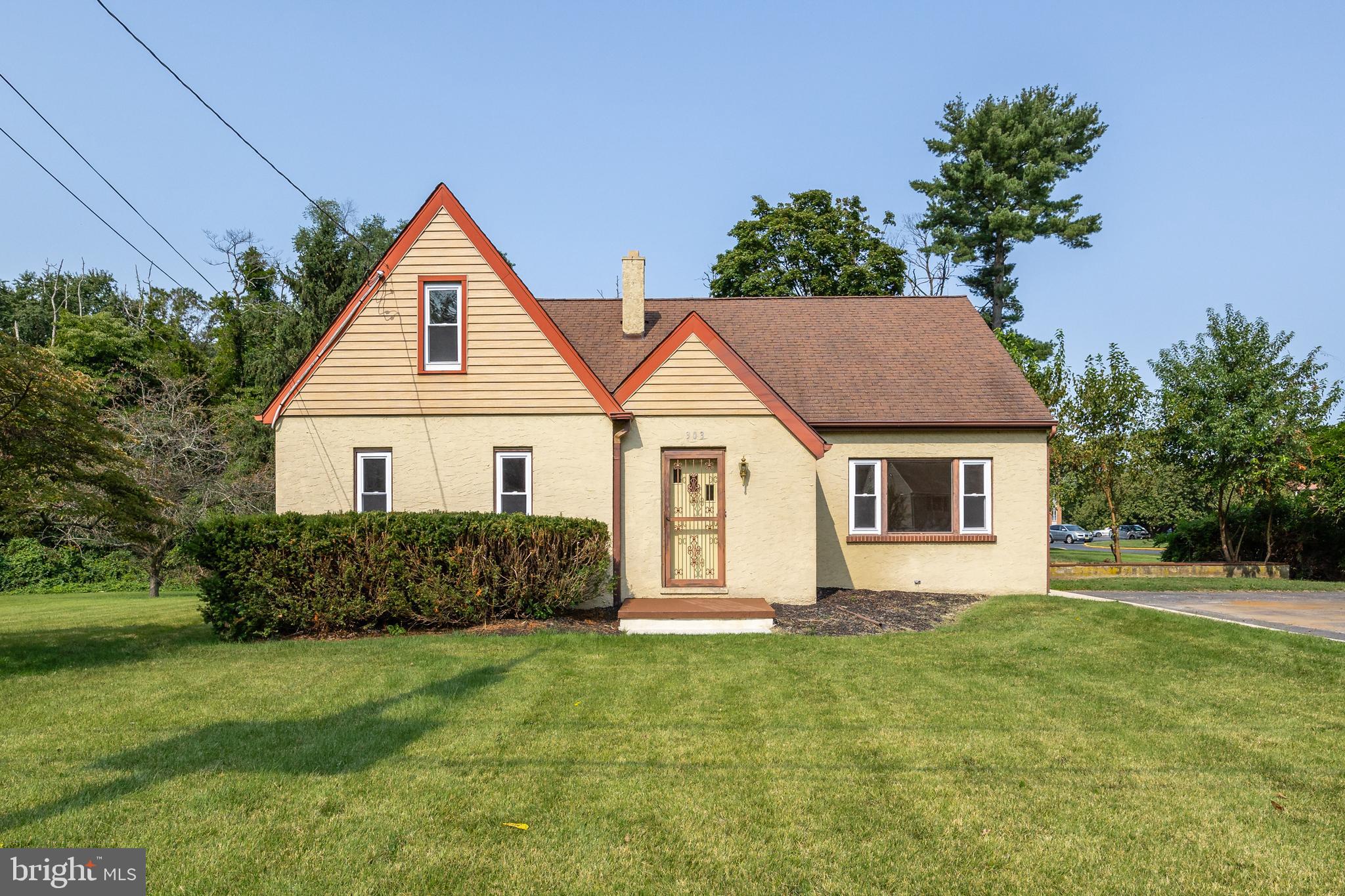 303 Warwick Road Deptford, NJ 08096 - Photo 1 of 46 303 Warwick Rd. Deptford, NJ
