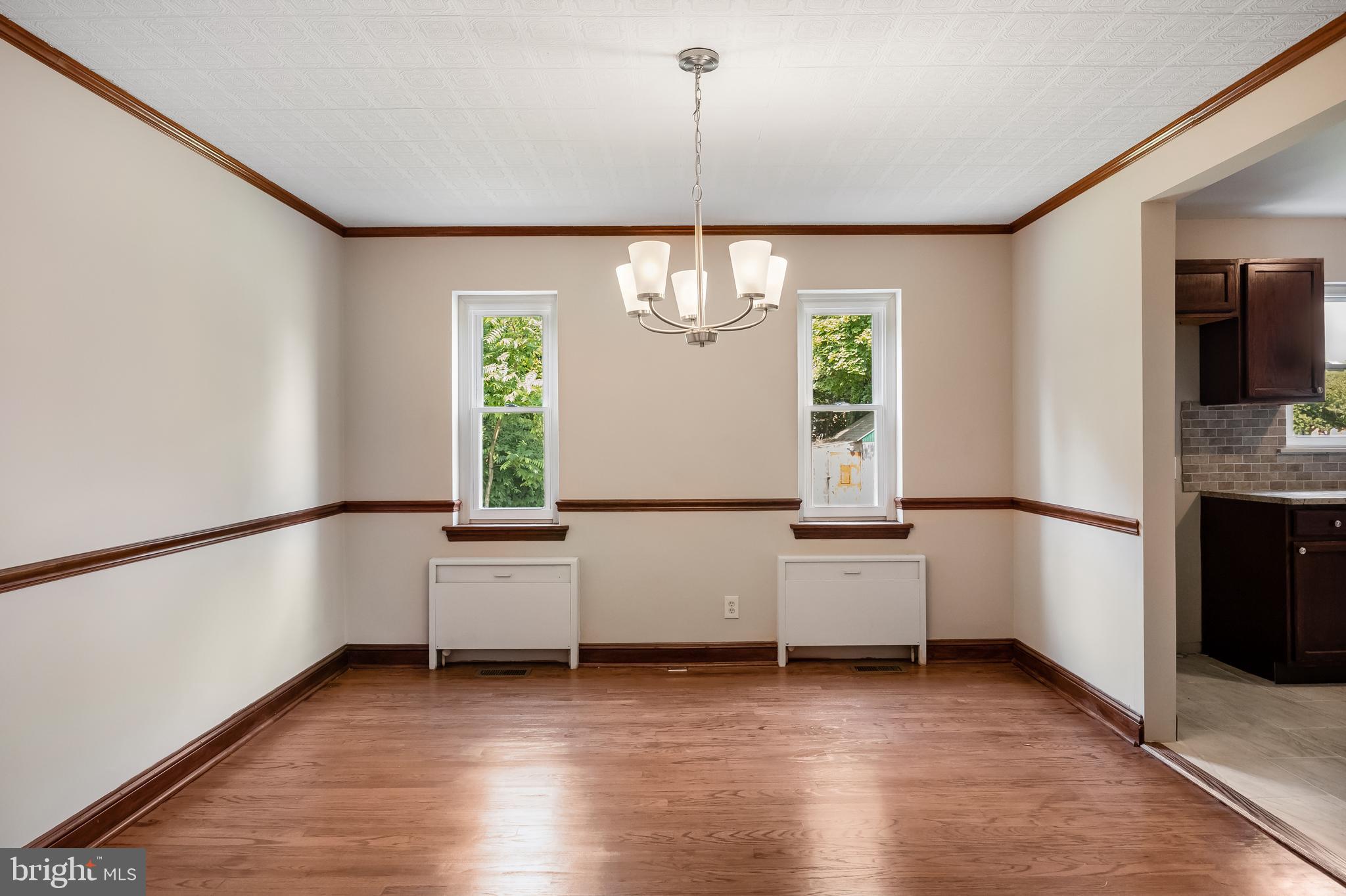 303 Warwick Road Deptford, NJ 08096 - Photo 13 of 46 Dining room