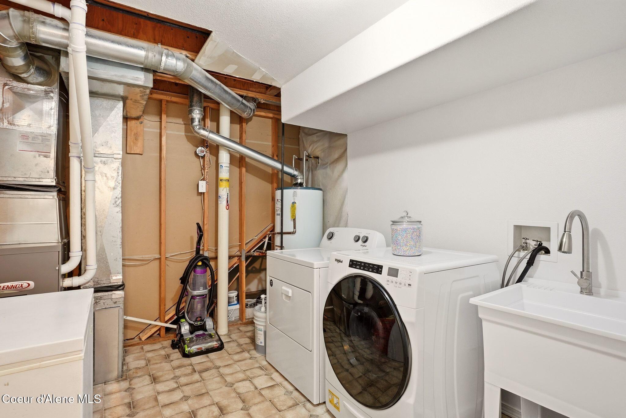 7410 West Lund Street Rathdrum, ID 83858 - Photo 31 of 45 Laundry Room
