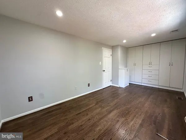 $2,950 | 14632 Stone Crossing Court, Centreville, VA 20120