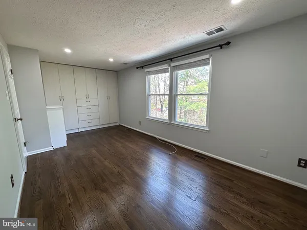 $2,950 | 14632 Stone Crossing Court, Centreville, VA 20120