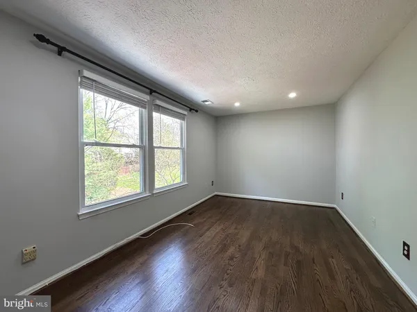 $2,950 | 14632 Stone Crossing Court, Centreville, VA 20120