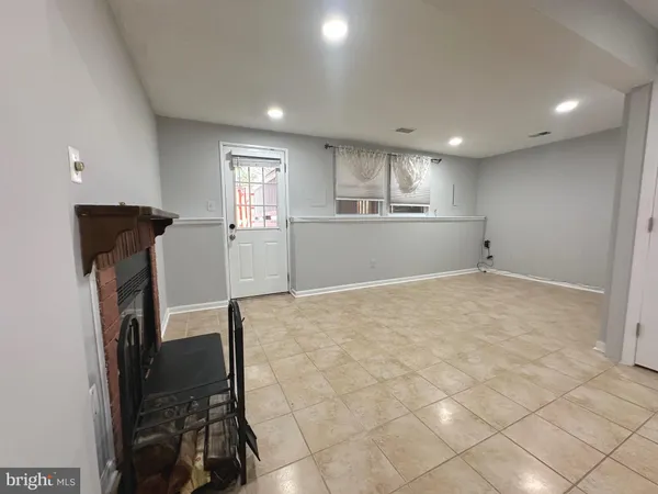 $2,950 | 14632 Stone Crossing Court, Centreville, VA 20120