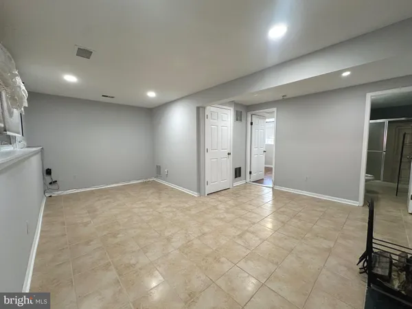 $2,950 | 14632 Stone Crossing Court, Centreville, VA 20120