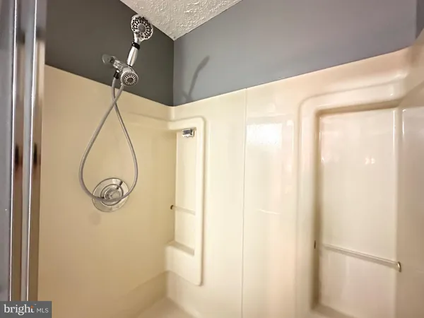 $2,950 | 14632 Stone Crossing Court, Centreville, VA 20120