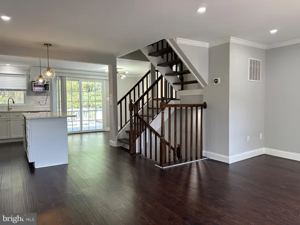 $2,950 | 14632 Stone Crossing Court, Centreville, VA 20120