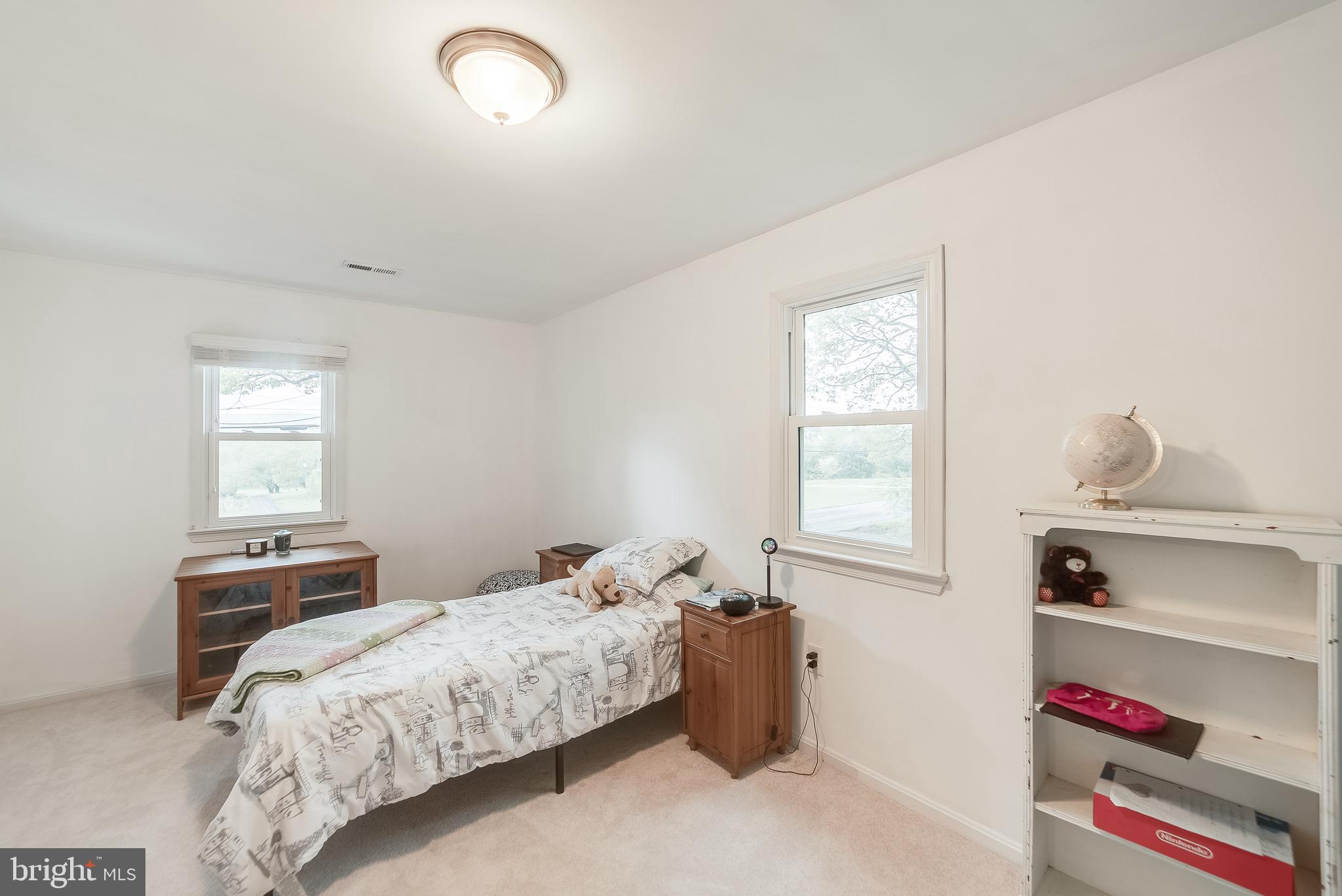 9605 Crest Hill Road Marshall, VA 20115 - Photo 26 of 33 Bedroom 3
