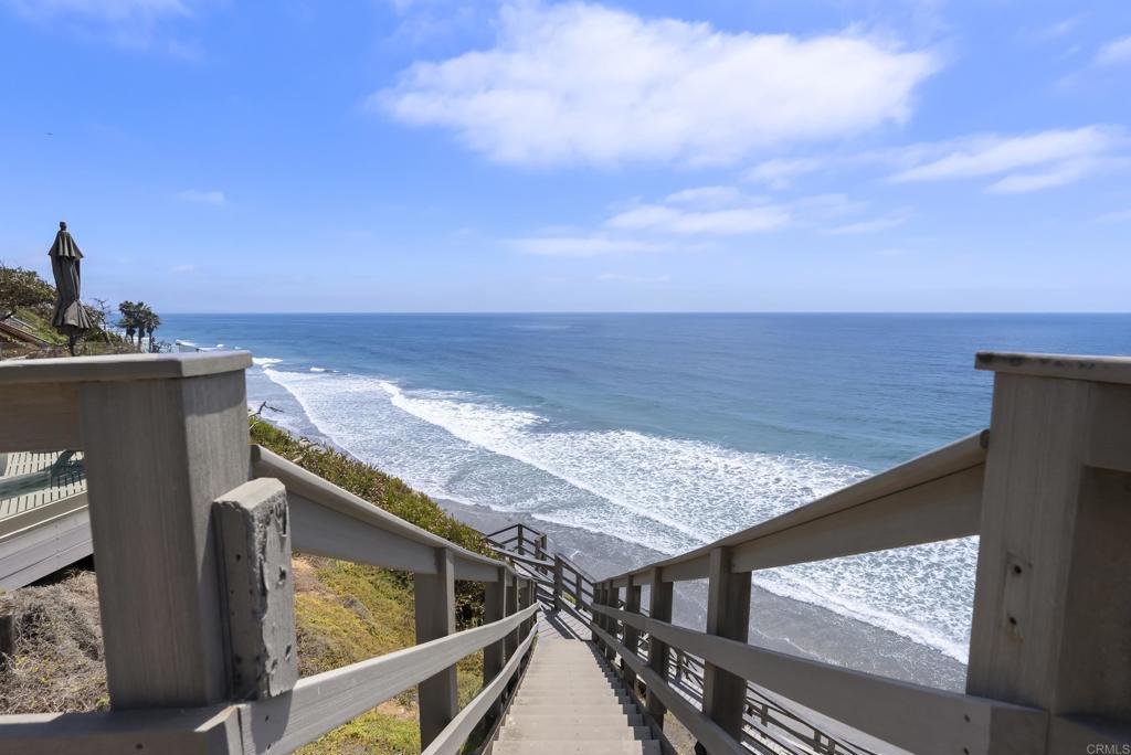 1370 Neptune Avenue Encinitas, CA 92024 - Photo 30 of 31 a view of an ocean from a balcony