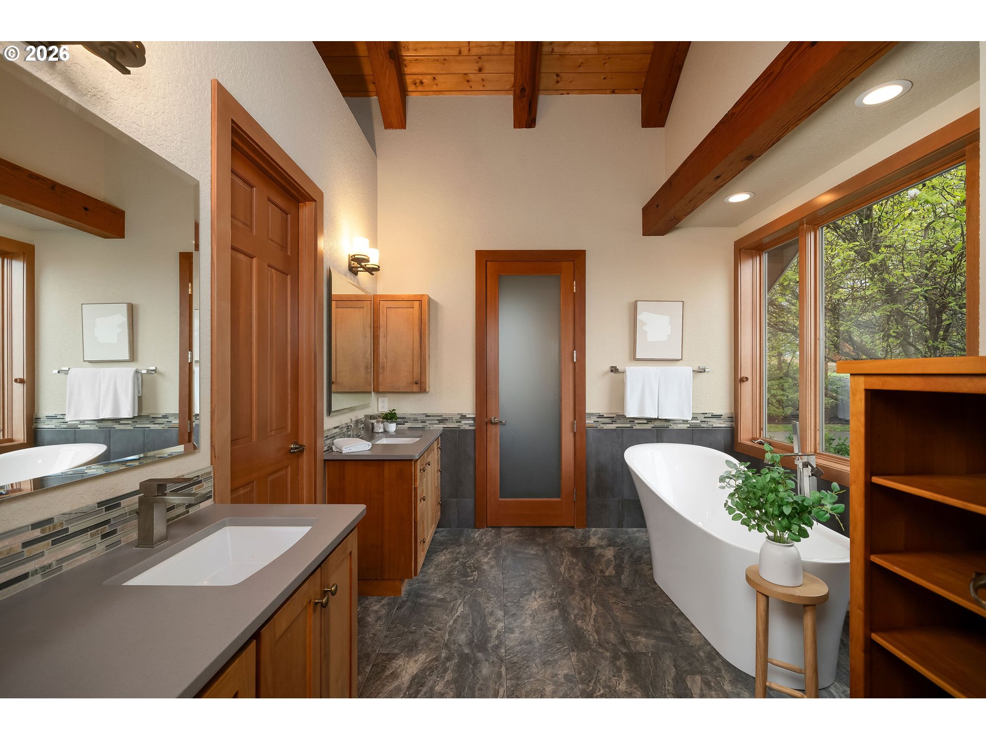 32715 Southwest Laurel Road Hillsboro, OR 97123 - Photo 19 of 48 En Suite Bathroom