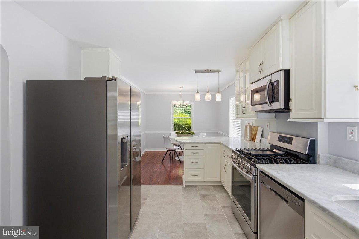 8715 Geren Road Silver Spring, MD 20901 - Photo 14 of 45 Open Kitchen Layout