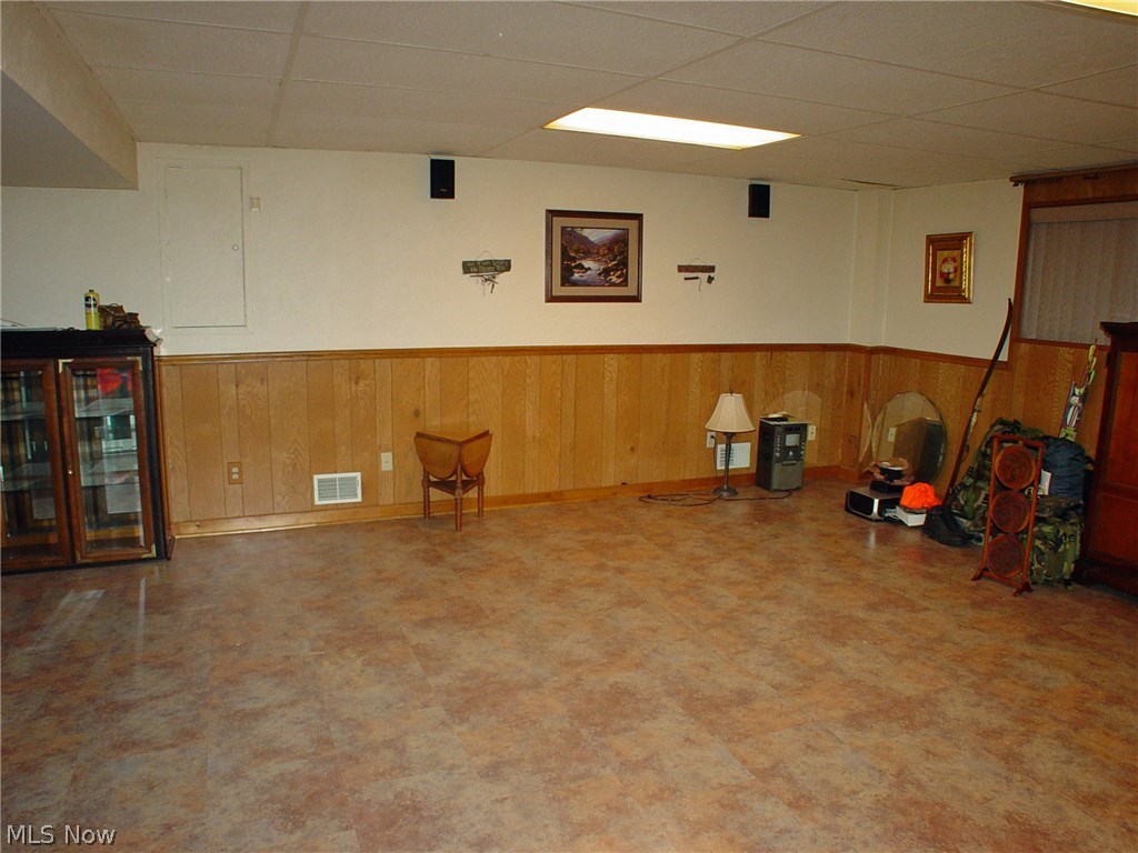 1315 Courtland Road Weirton, WV 26062 - Photo 10 of 13