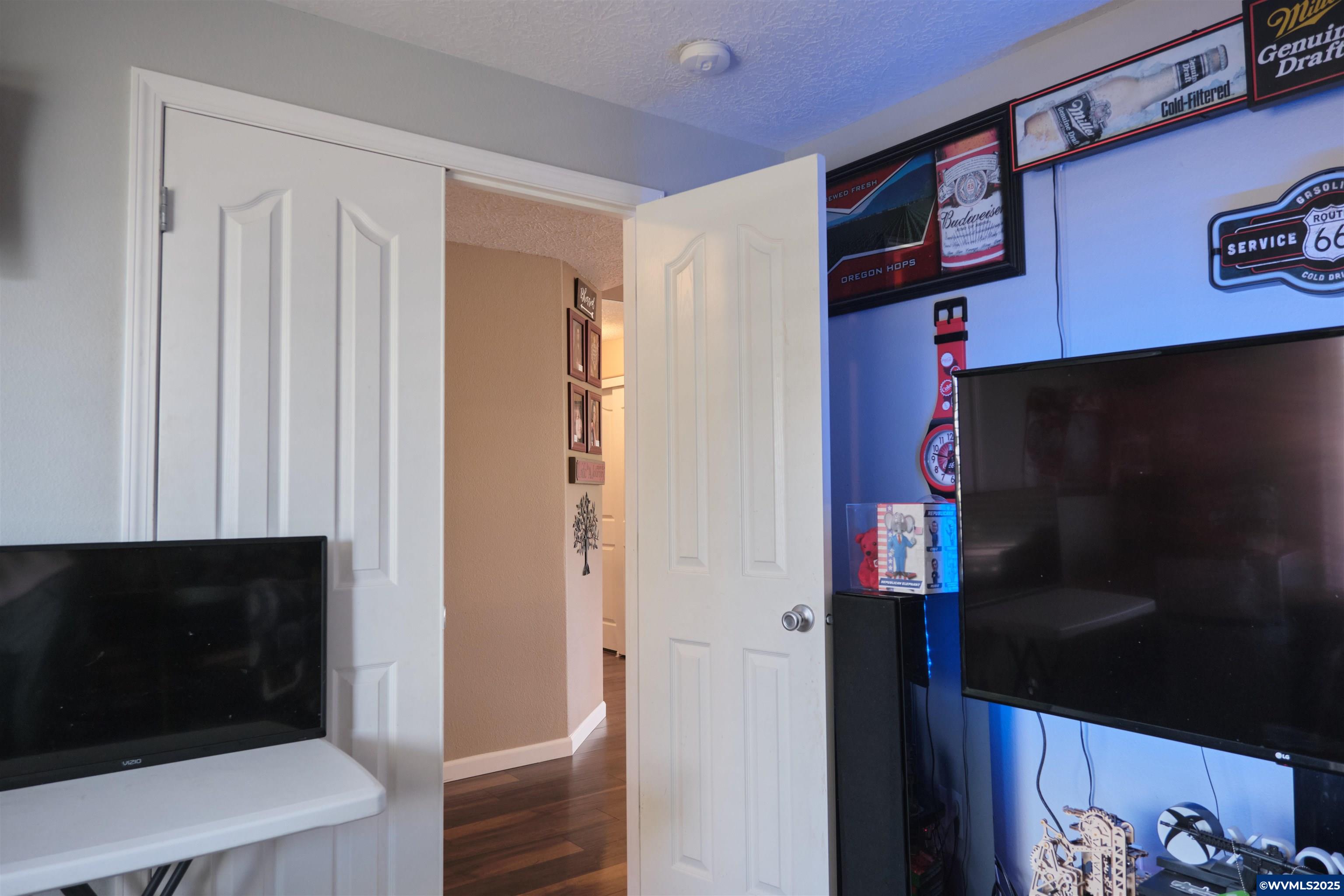 777 Salamander Road Southeast Jefferson, OR 97352 - Photo 5 of 38 Gallery Image 5