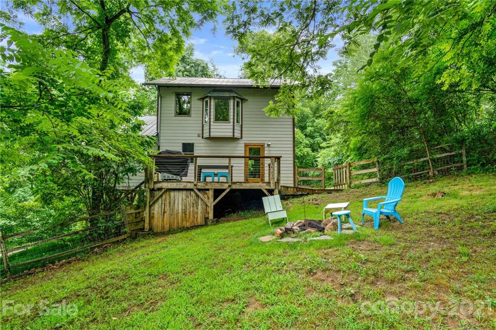 300 Patton Hill Road Swannanoa, NC 28778 - Photo 3 of 48 Gallery Image 3