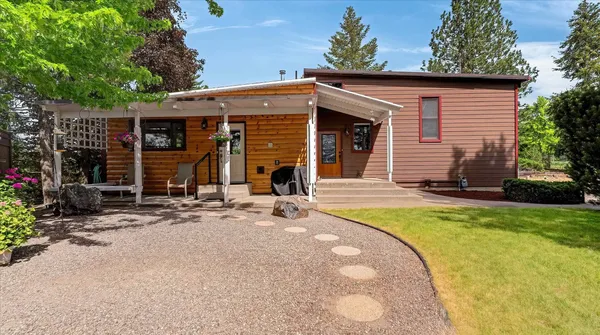 $585,000 | 3116 East Center Road, Mead, WA 99021