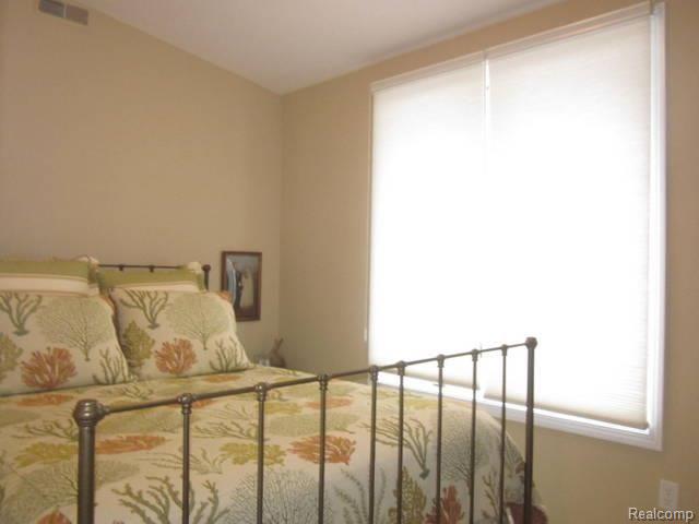 11851 Durston Road Pinckney, MI 48169 - Photo 12 of 16 12 BEDROOM 2.jpg