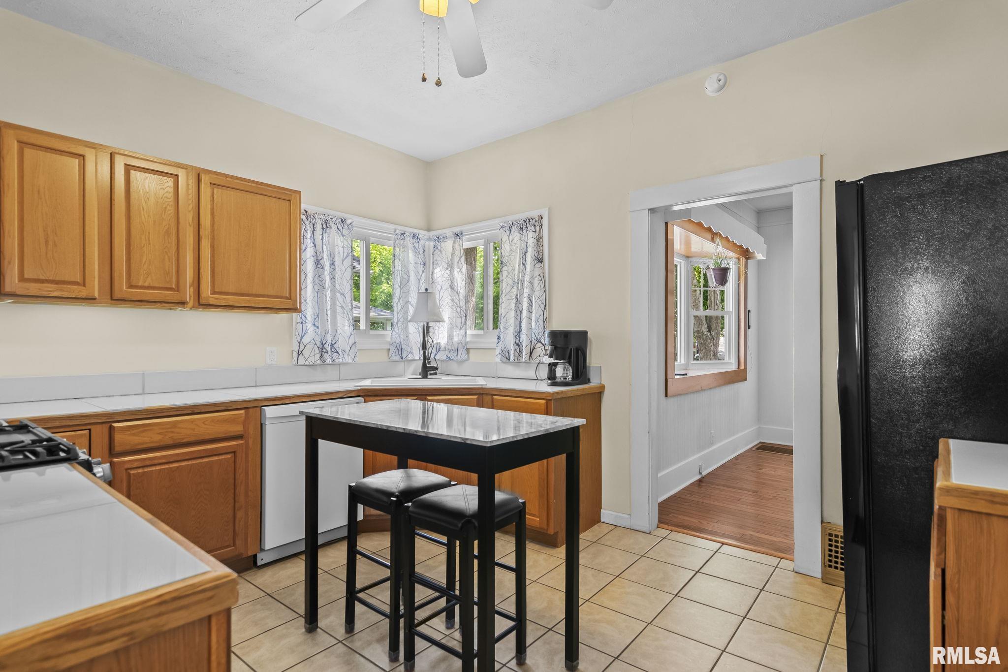 1225 North Franklin Avenue Springfield, IL 62702 - Photo 11 of 40
