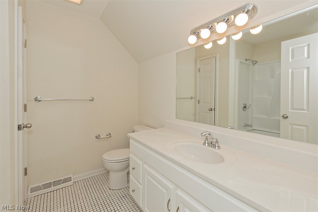 9275 Sperry Road Mentor, OH 44060 - Photo 24 of 34 Gallery Image 24