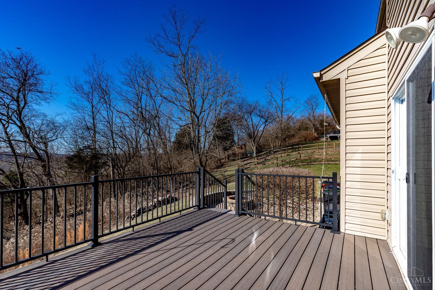 7219 Hunters Ridge Lane Cincinnati, OH 45247 - Photo 34 of 43 Gallery Image 34
