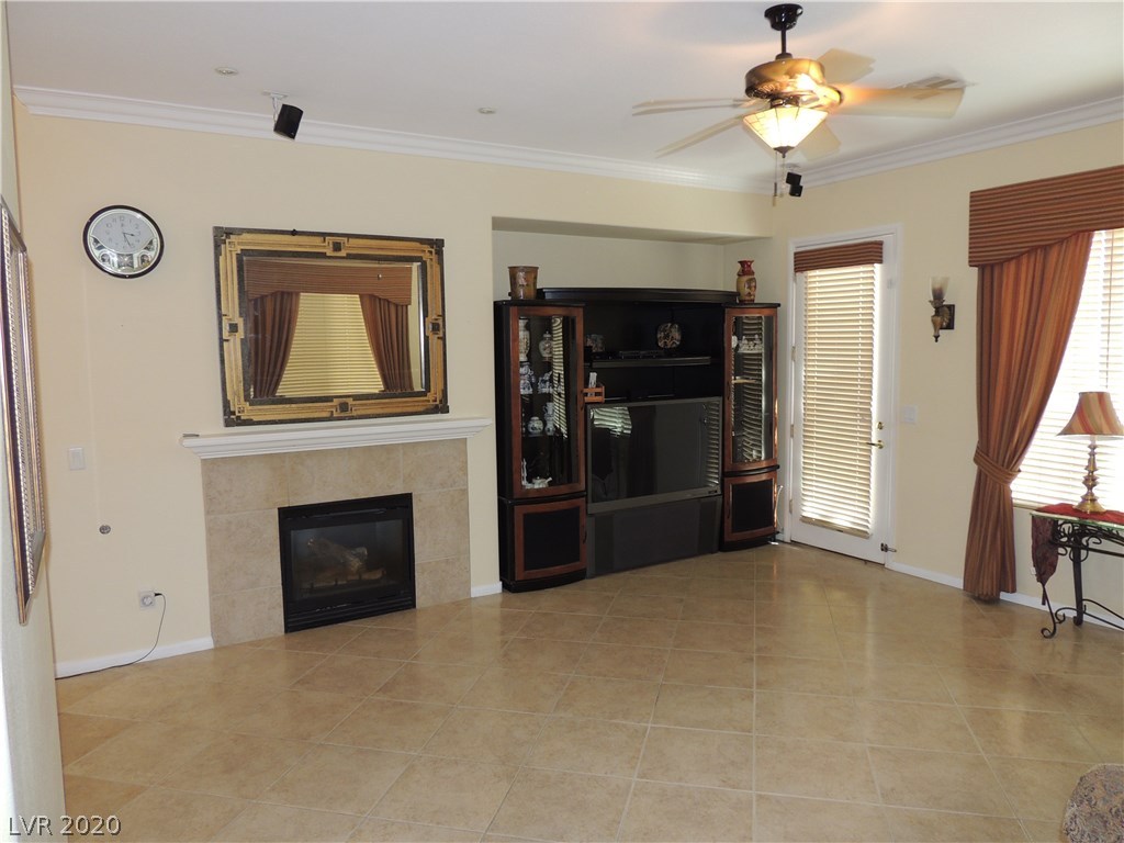 9931 Liberty View Road Las Vegas, NV 89148 - Photo 11 of 33 Gallery Image 11