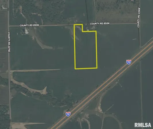 $153,000 | 850 N Road, Casey, IL 62420