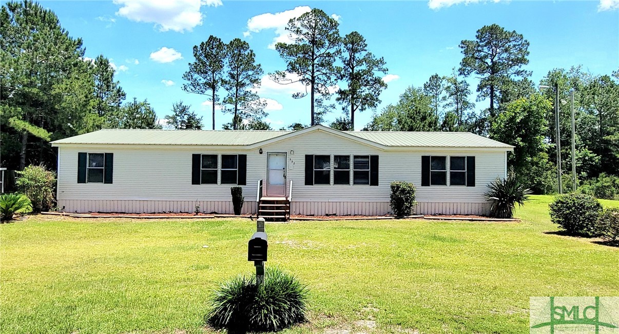 332 Mockingbird Drive Springfield, GA 31329 - Photo 2 of 42