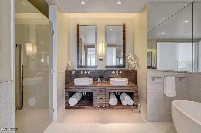 $20,000 | 3750 South Las Vegas Boulevard, Unit 3505, Las Vegas, NV 89158