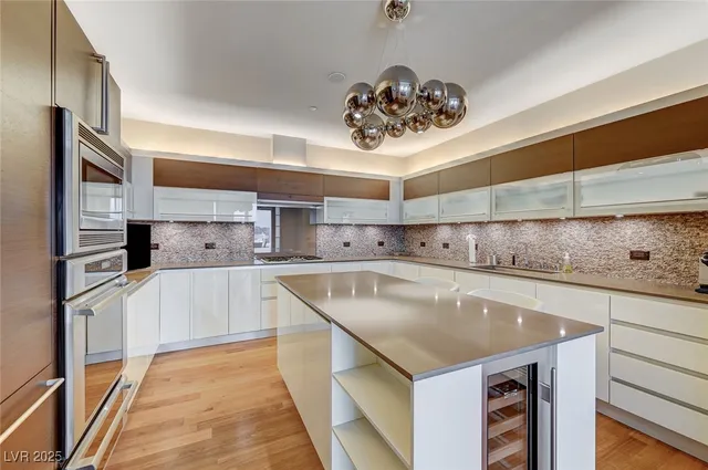 $20,000 | 3750 South Las Vegas Boulevard, Unit 3505, Las Vegas, NV 89158