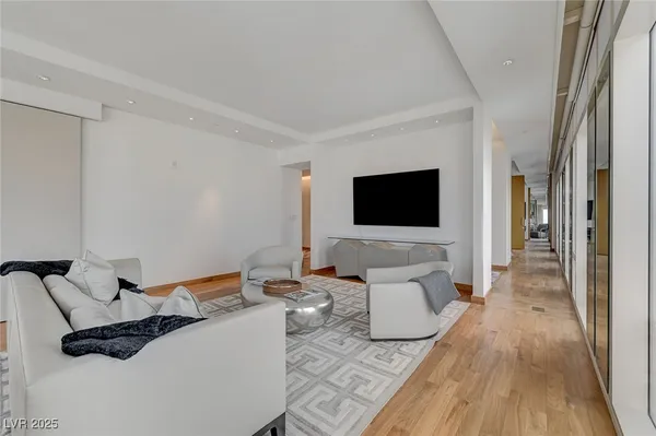 $20,000 | 3750 South Las Vegas Boulevard, Unit 3505, Las Vegas, NV 89158