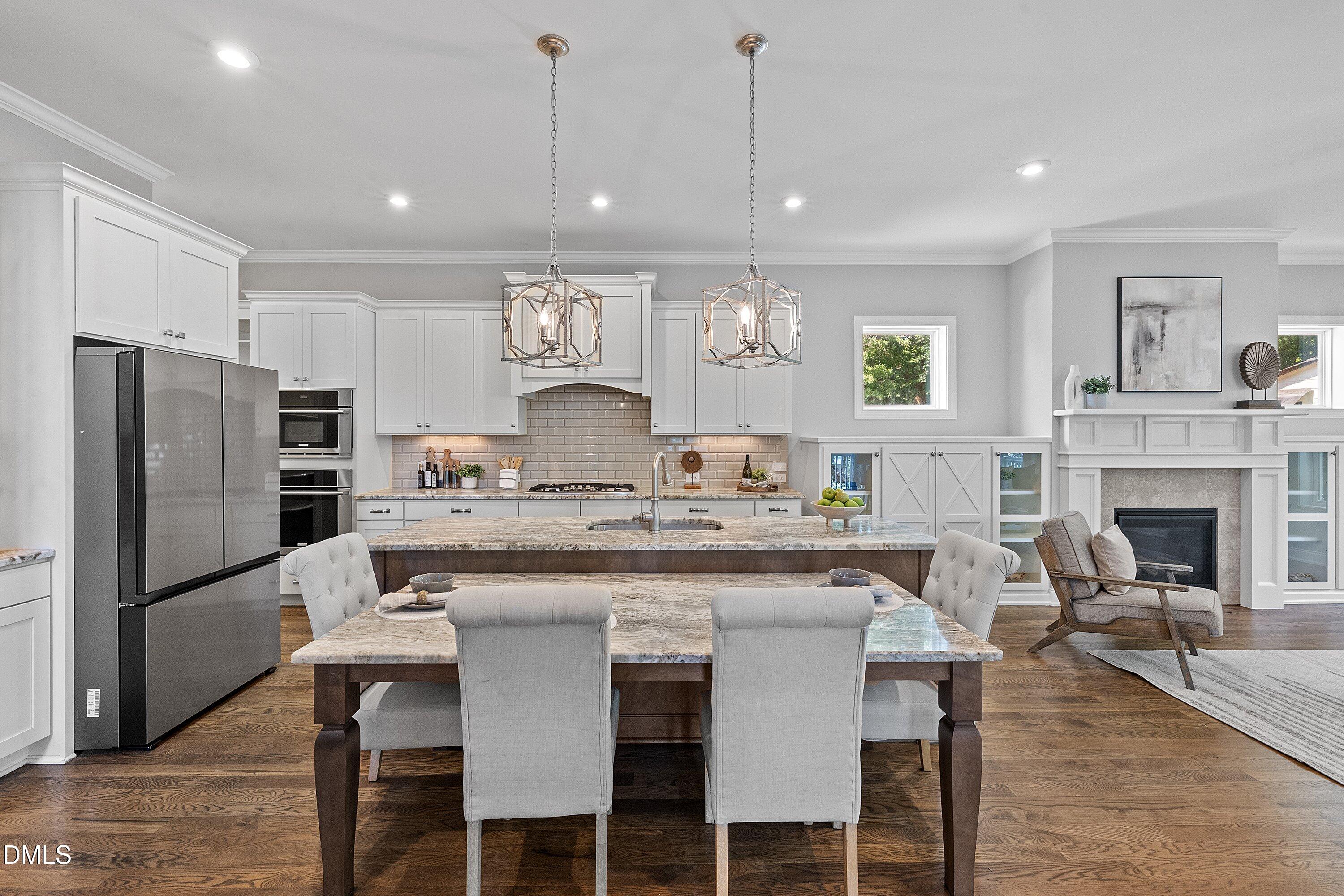 2017 Noble Road Raleigh, NC 27608 - Photo 9 of 65 18-2017 Noble Rd_3536