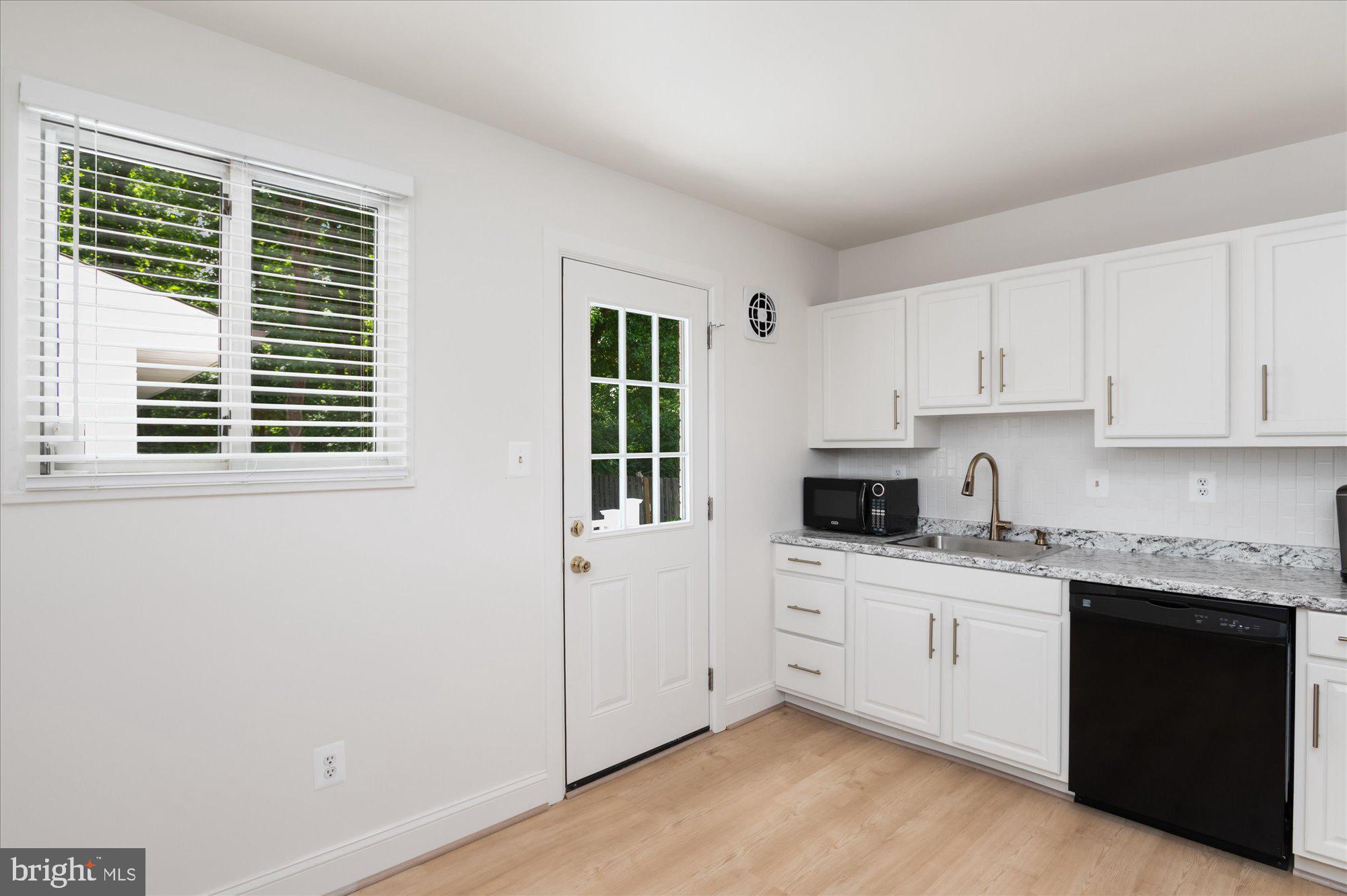 11414 Schuylkill Road Rockville, MD 20852 - Photo 14 of 50