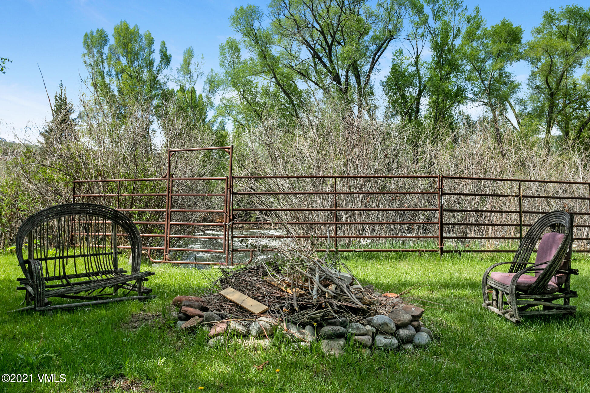 385 Edwards Access Road Edwards, CO 81632 - Photo 19 of 37 a view of a garden