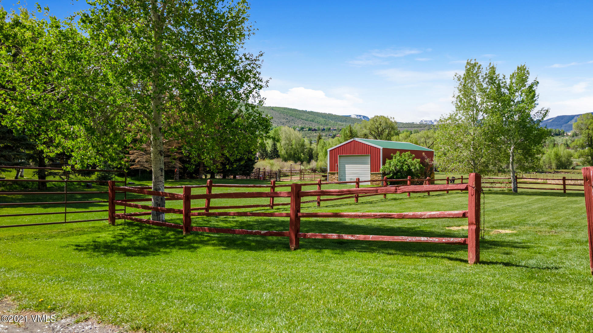 385 Edwards Access Road Edwards, CO 81632 - Photo 10 of 37 a view of a park