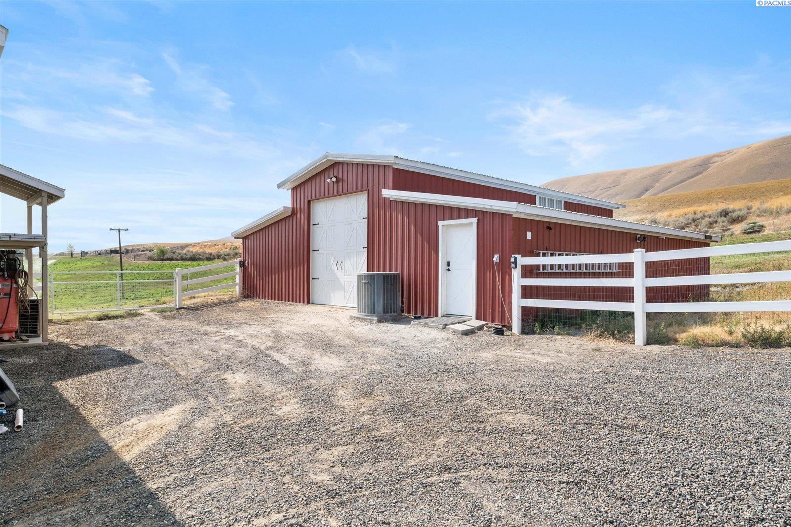 19624 Webber Canyon Road Benton City, WA 99320 - Photo 5 of 50 Gallery Image 5