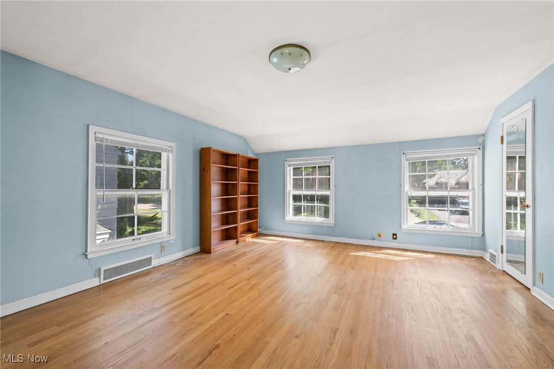 1525 Kew Road Cleveland, OH 44118 - Photo 23 of 31 Empty room featuring wood finished floors