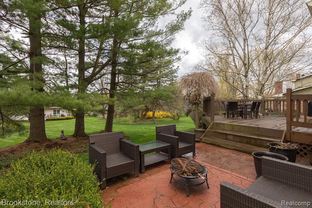 1300 Tiverton Trail Drive Rochester Hills, MI 48306 - Photo 7 of 35