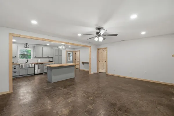 $429,000 | 509 County Road 2271, Telephone, TX 75488