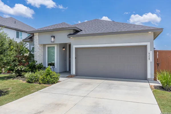 $2,200 | 9328 Pioneer Junction, San Antonio, TX 78254