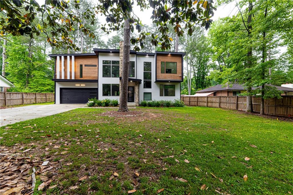 2963 Orion Drive Decatur, GA 30033 - Photo 3 of 92 Gallery Image 3