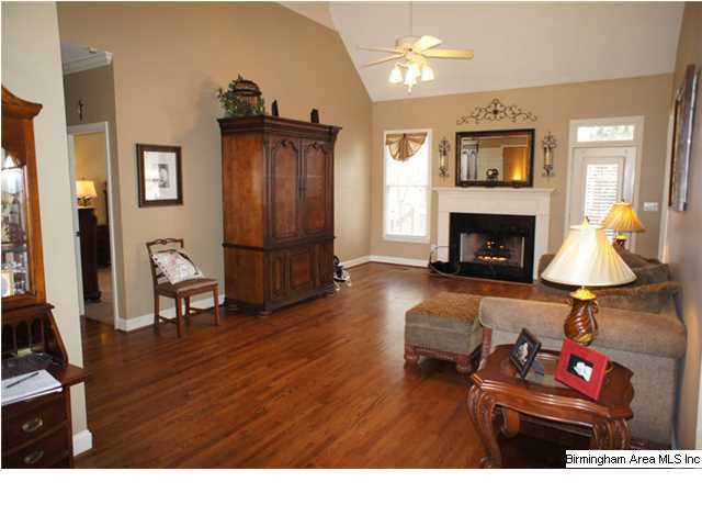 636 Meadow Ridge Drive Birmingham, AL 35242 - Photo 5 of 25