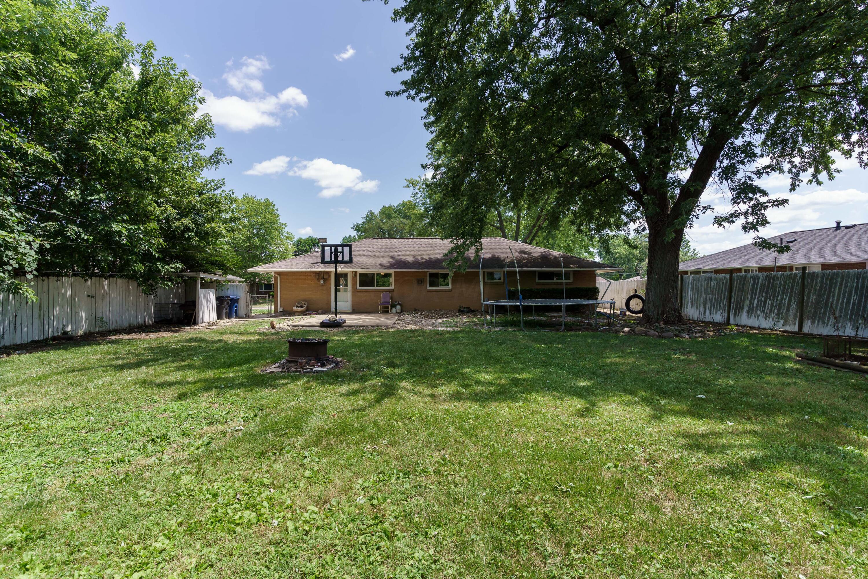 1447 Rosehill Road Reynoldsburg, OH 43068 - Photo 27 of 29 Rear view of home